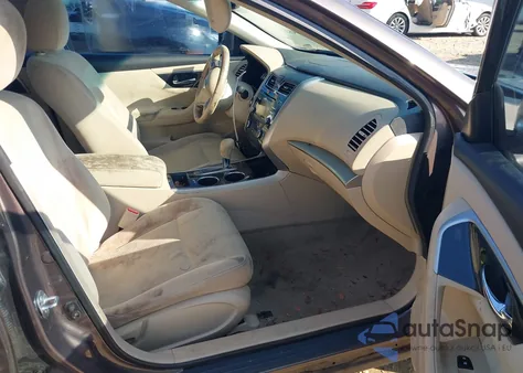 2014 Nissan Altima 2.5/S/Sv/Sl from USA, damaged, VIN 1N4AL3AP2EC109564